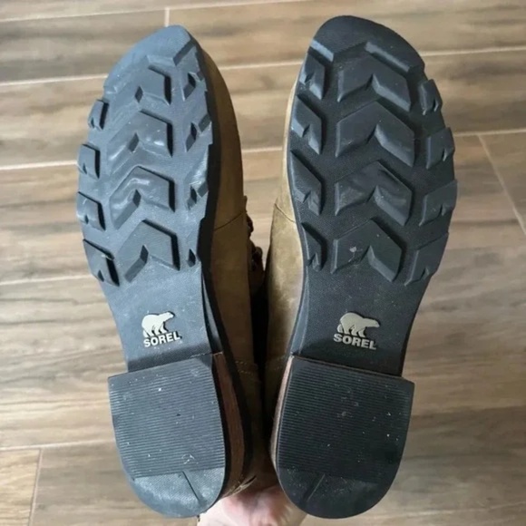 SOREL Leather Emelie Conquest Bootie - Picture 9 of 10